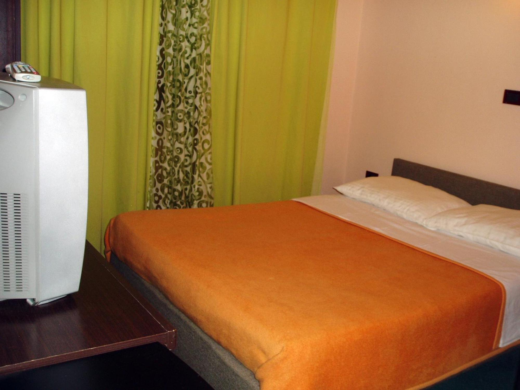 Hotel Zephyr - Plovanija Buje Zimmer foto